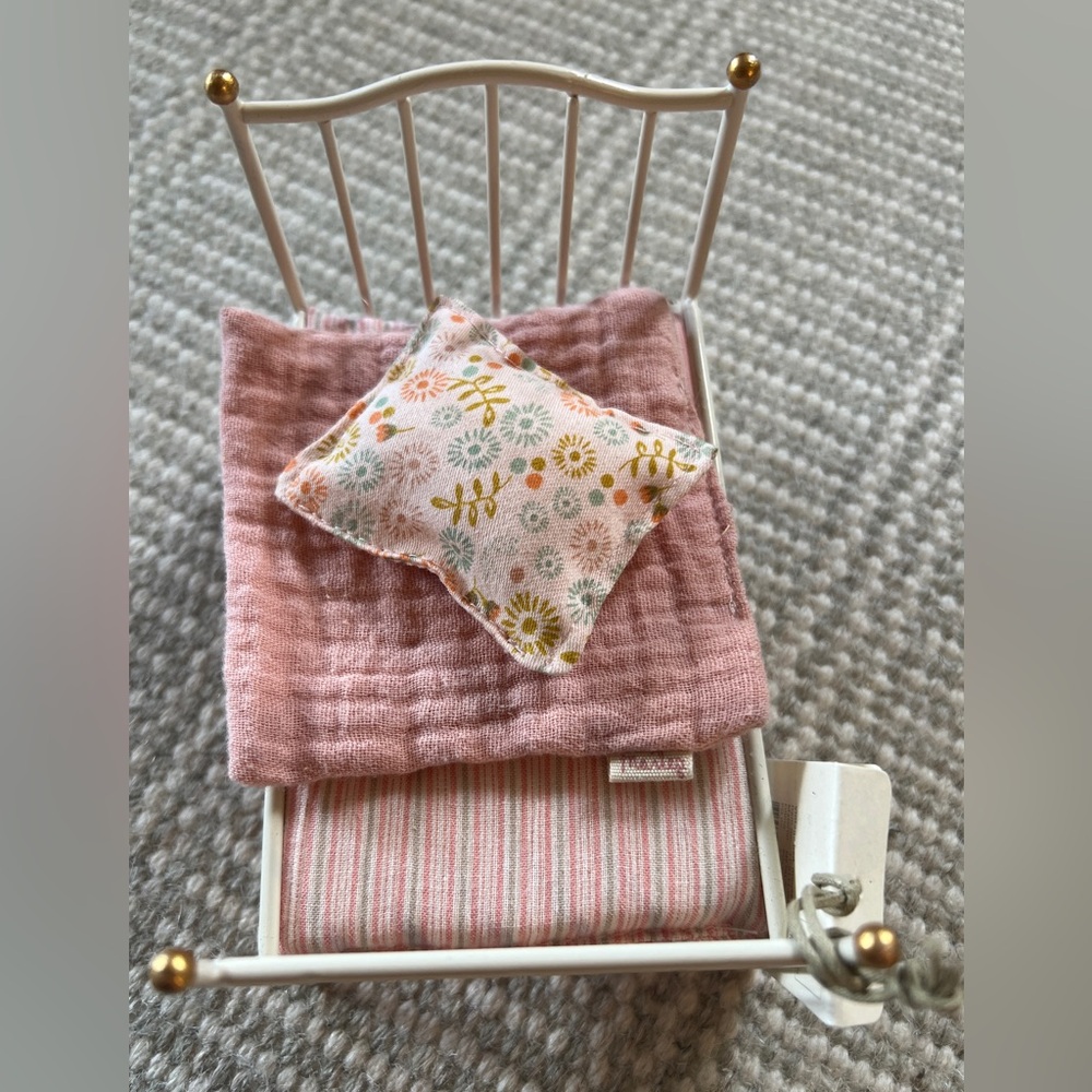 Maileg Vintage Mouse bed